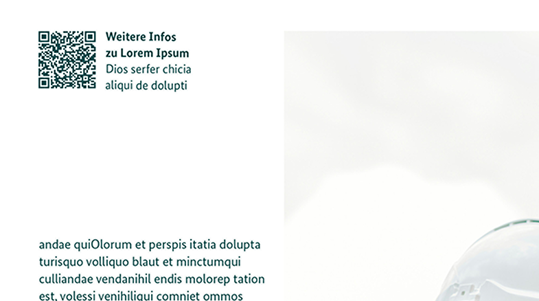 Ausschnitt einer Broschüren-Innenseite mit QR-Code.